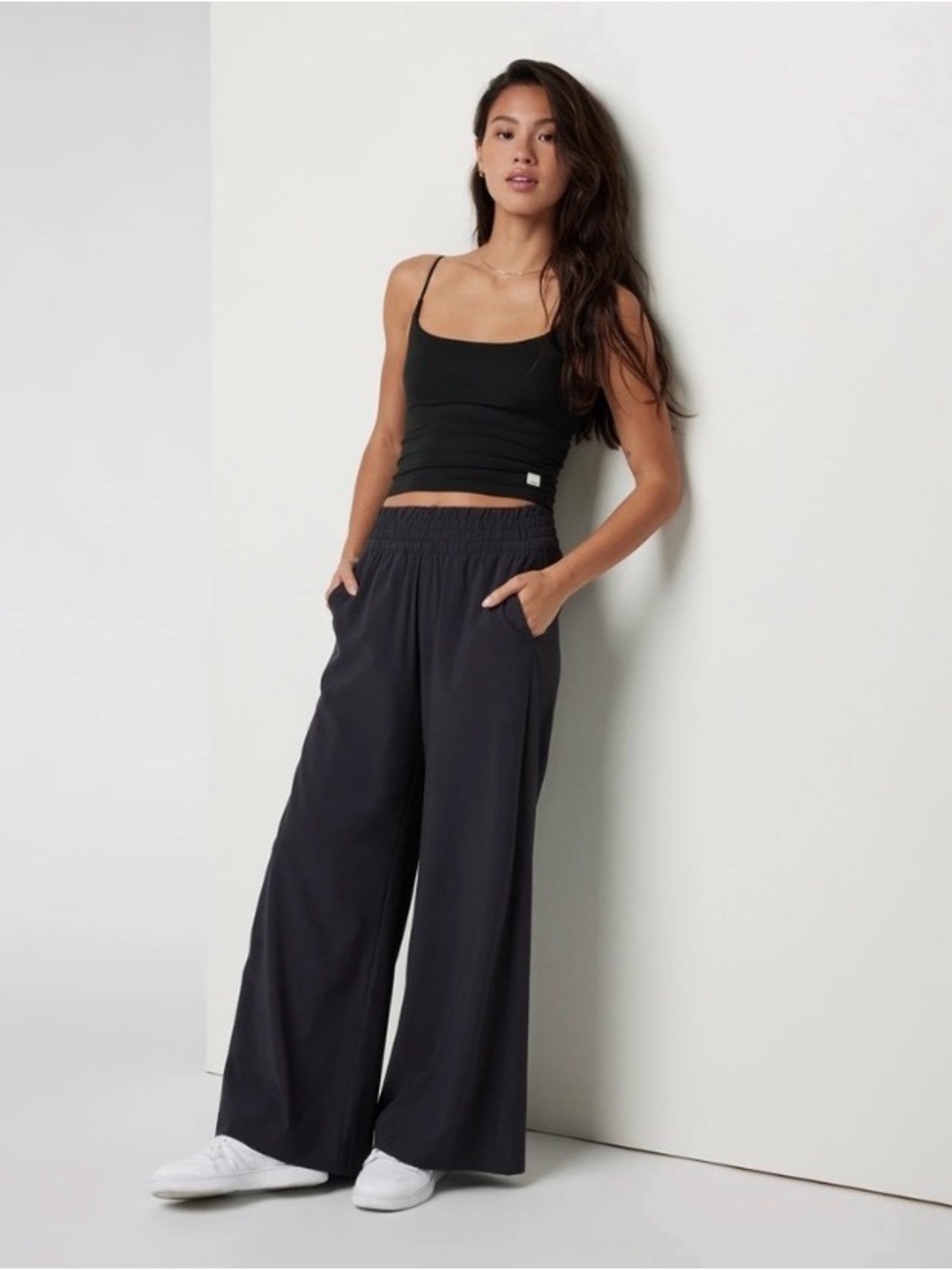 Vuori Villa Wide Leg Pant - Picture 5 of 10